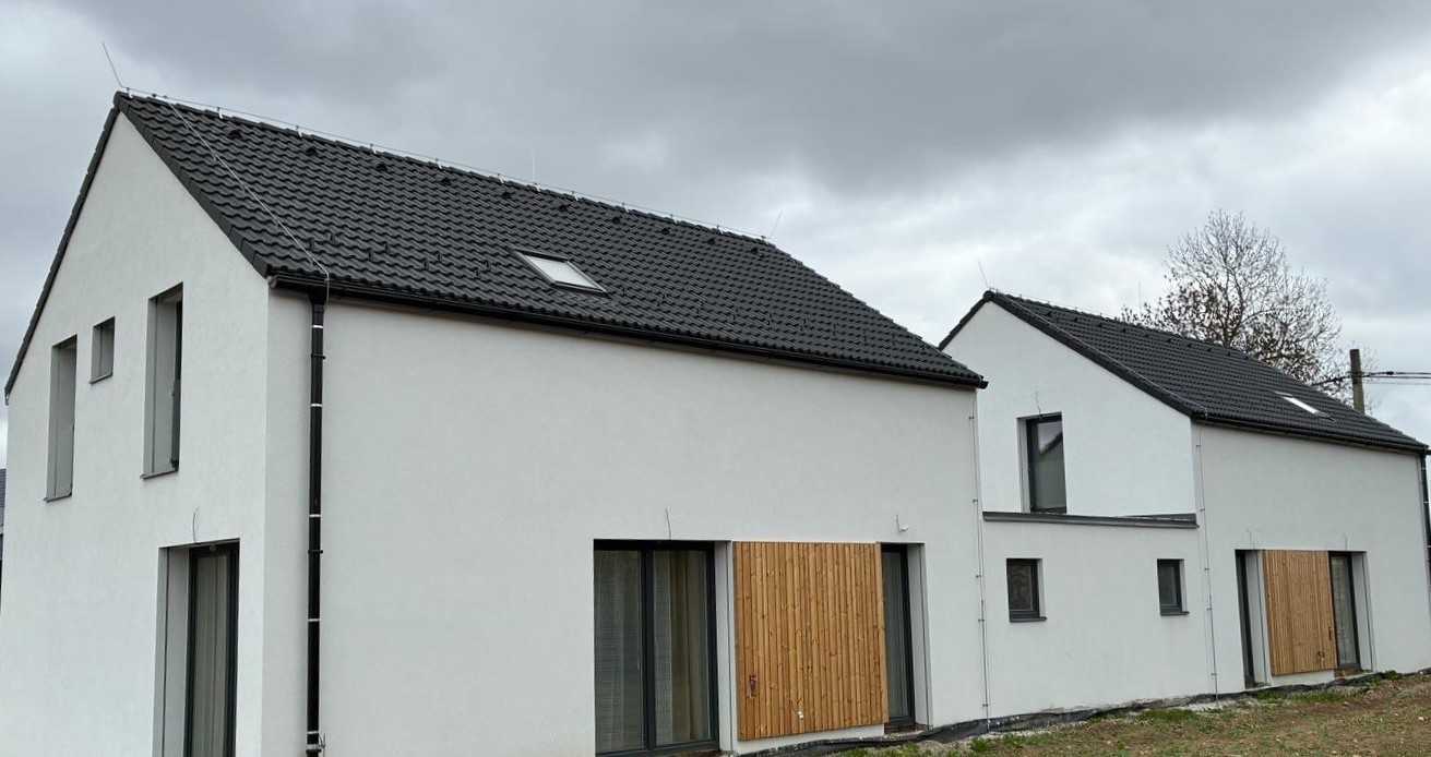 Rodinný dům s betonovou střešní taškou KM Beta